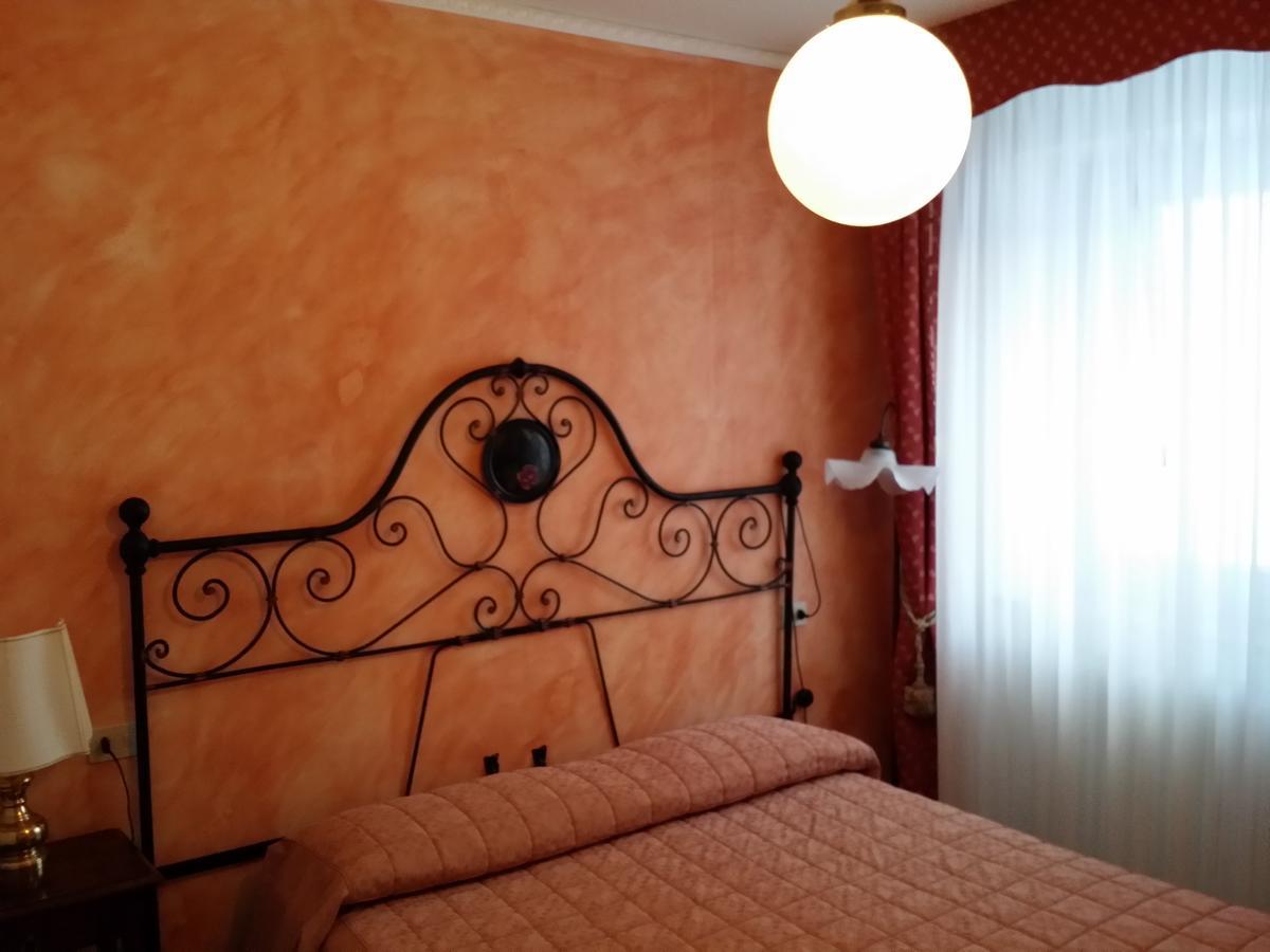 Albergo Diana Cerreto Laghi Phòng bức ảnh