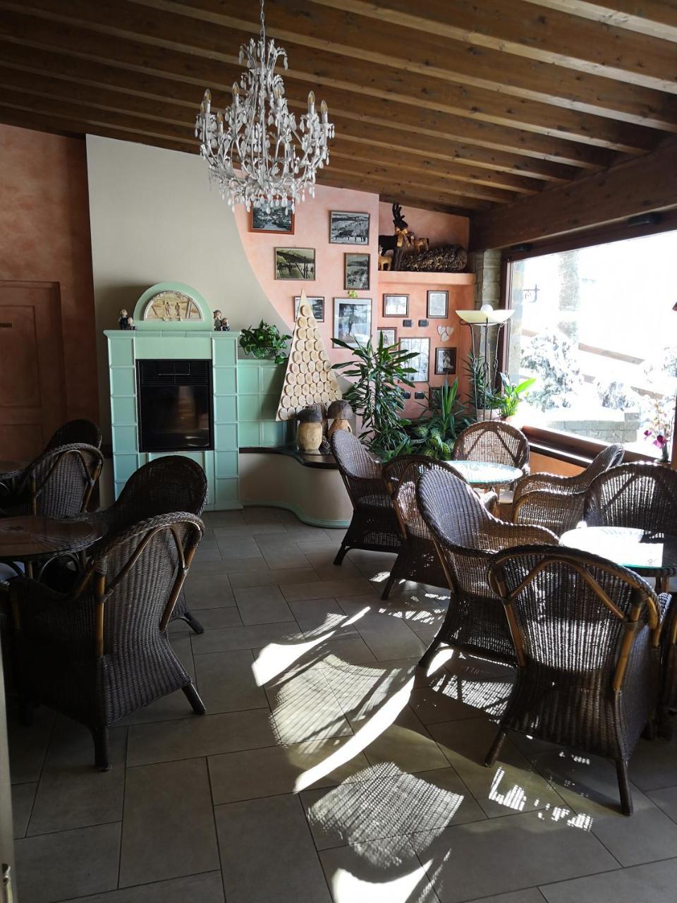 Albergo Diana Cerreto Laghi Ngoại thất bức ảnh
