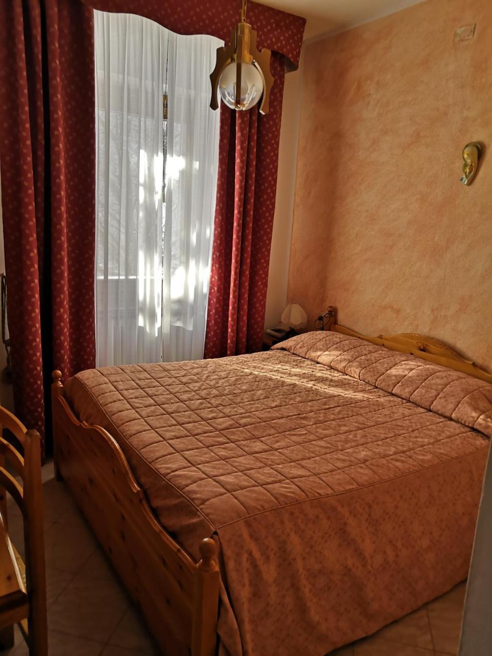 Albergo Diana Cerreto Laghi Ngoại thất bức ảnh